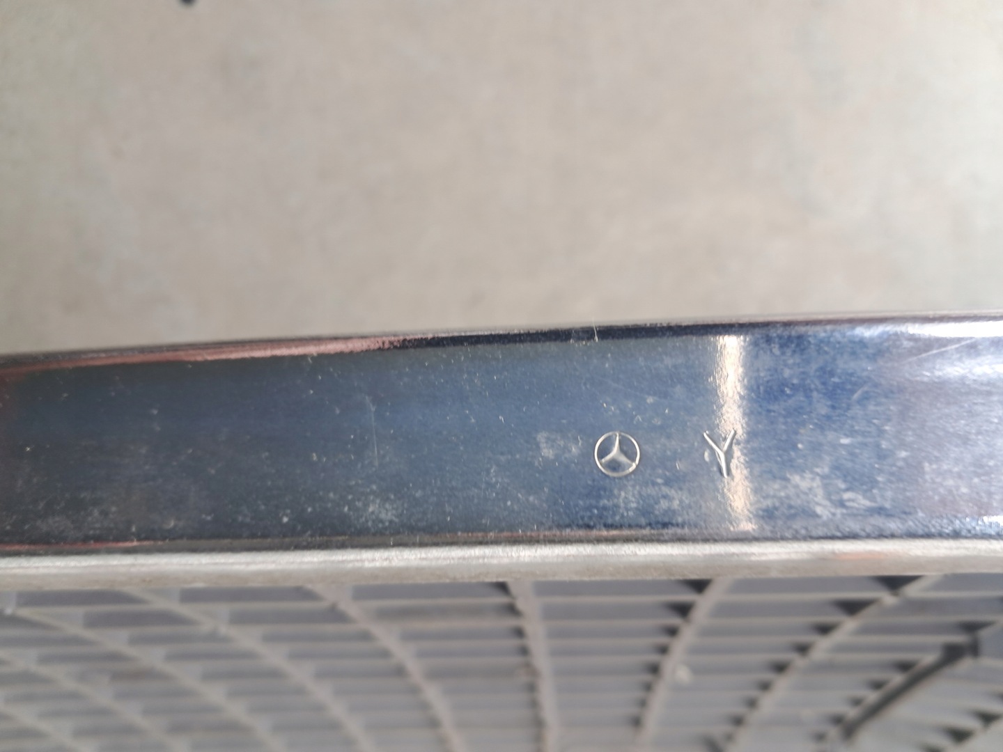 Grille MERCEDES W124 E-KLASA 93-97 1248880323
