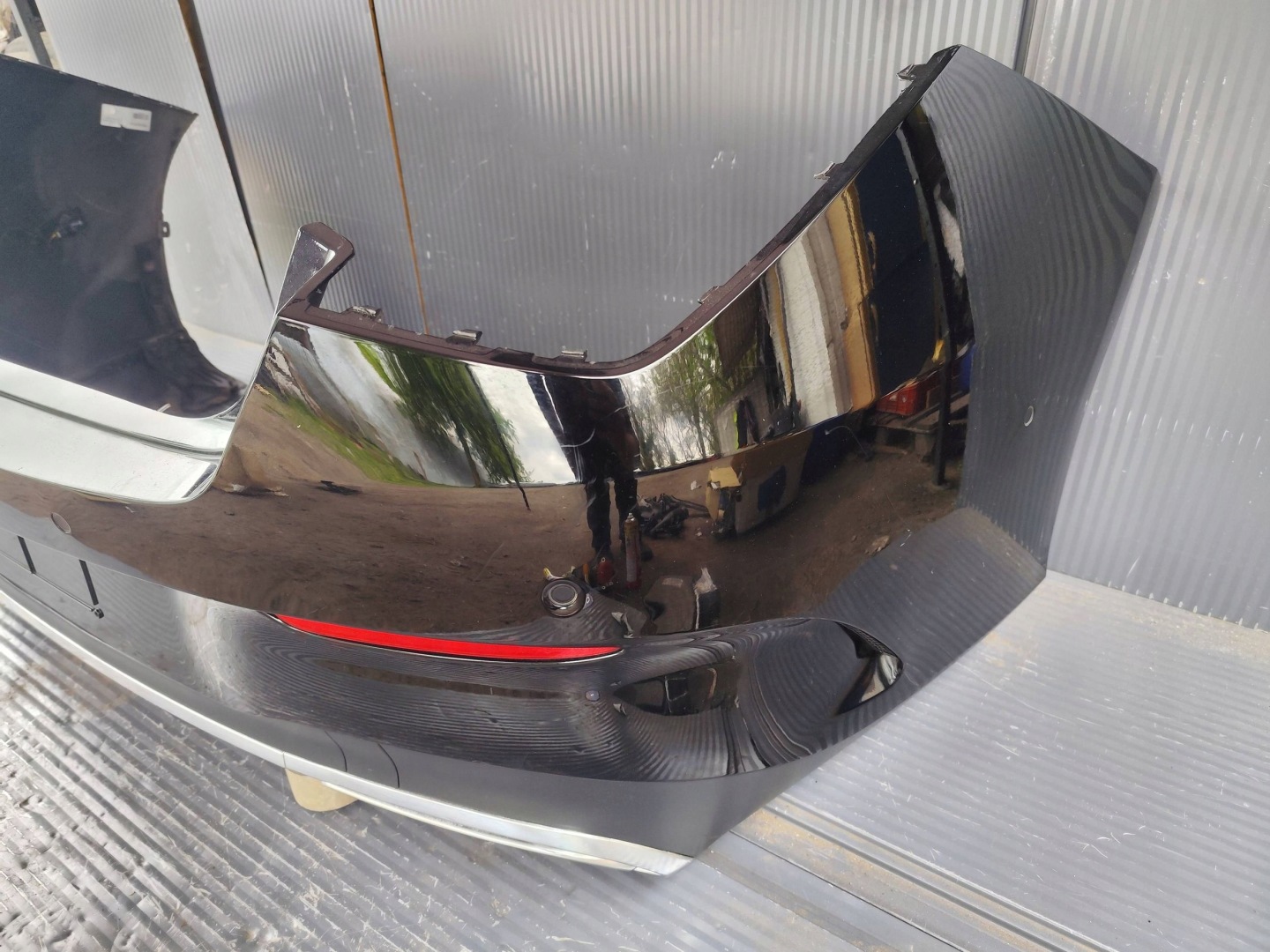 MERCEDES CLA 118 AMG bumper rear complete 6xPDC DEMONTAZ