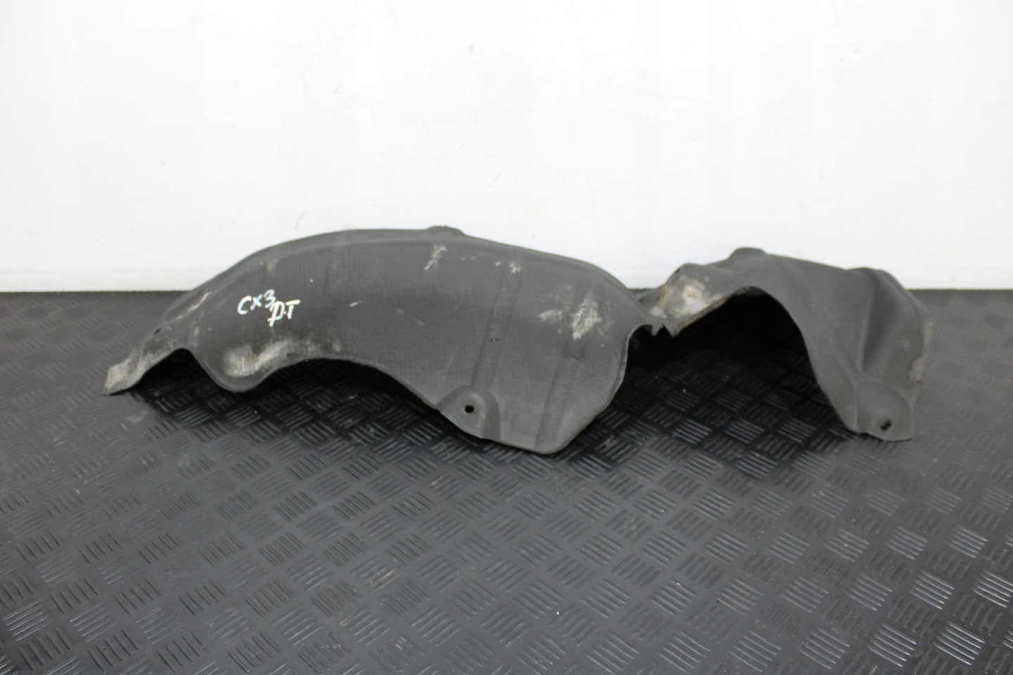 mudguard right rear part MAZDA CX3 CX-3 LIFT