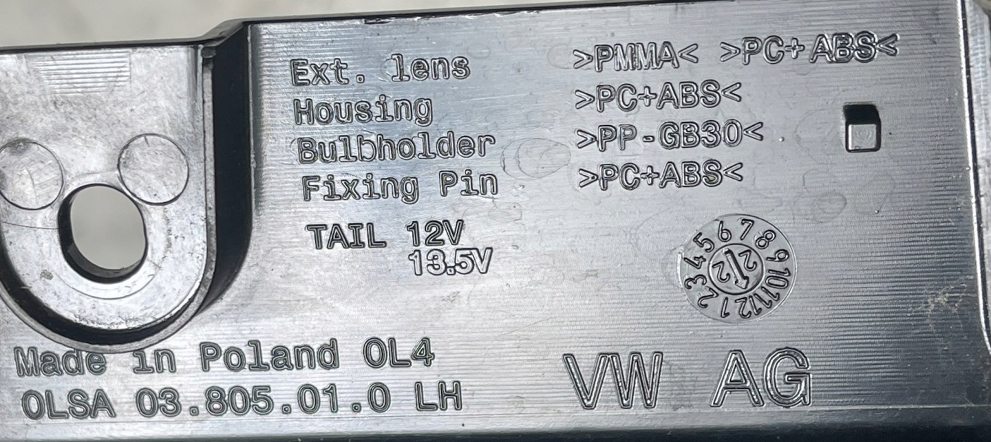 VW CADDY IV 2K7 2020 - light left rear part rear