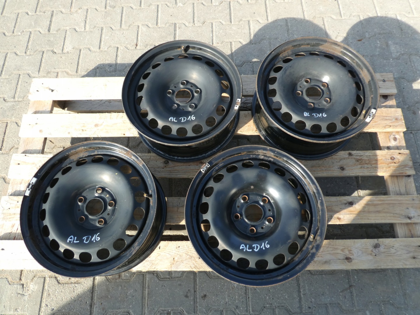 4X CERCHI Ferro VW 5x112 16 7N0601027E
