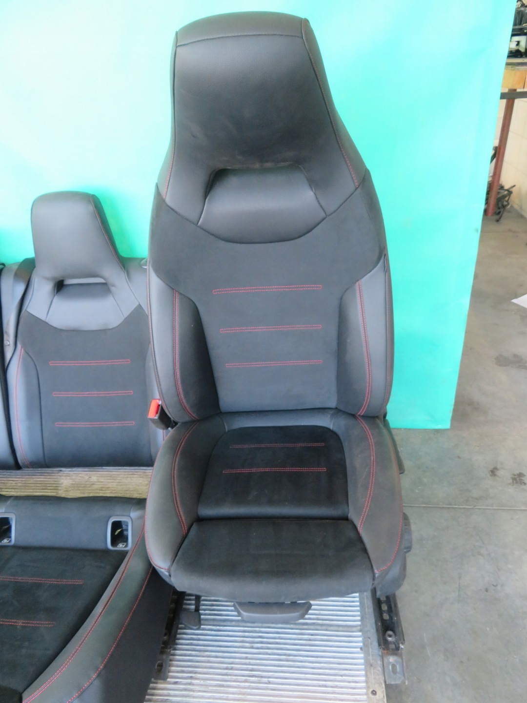 KOMPLET Sitze Sitz MERCEDES W177 AMG 19R