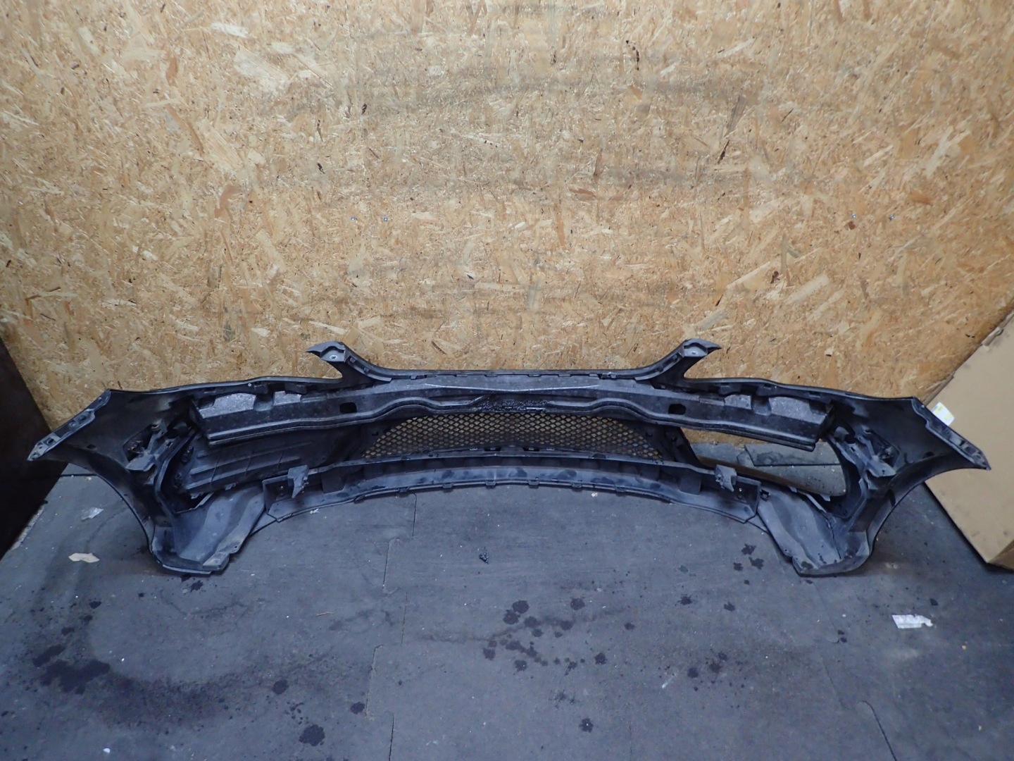 bumper front MERCEDES E KLASA W207 COUPE AMG LIFT