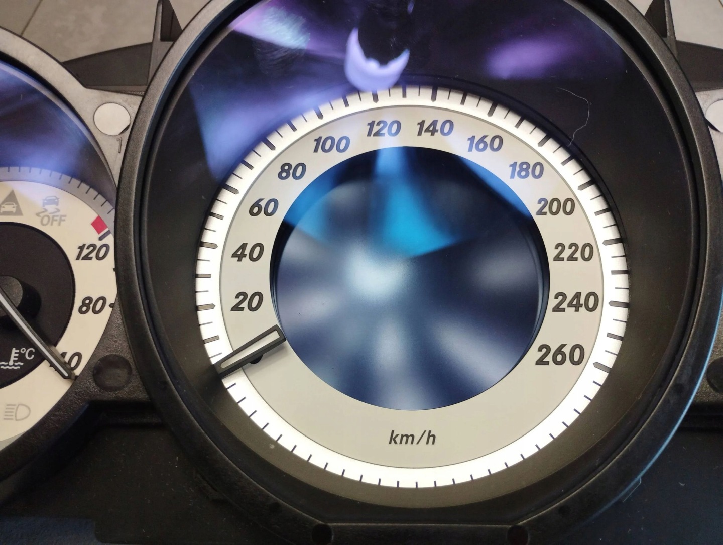 Mercedes-Benz CLS C218 dials dials A2189001807