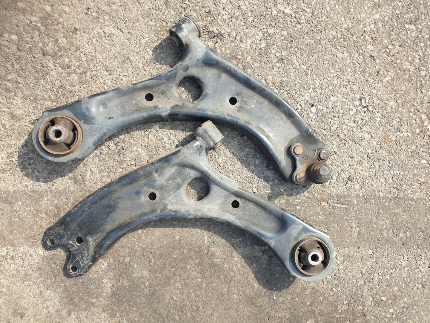 arm front right left front KIA SPORTAGE IV TUCSON III OE