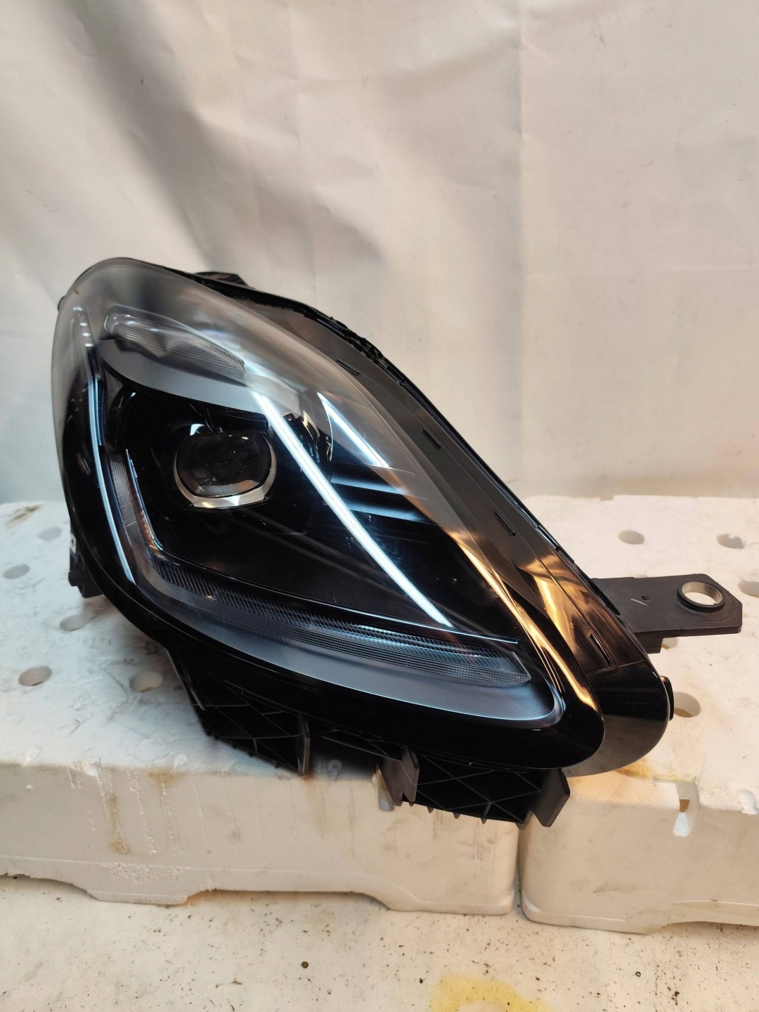 MASERATI GRECALE light front FULL LED right left KOMPLET DEMONTAZ