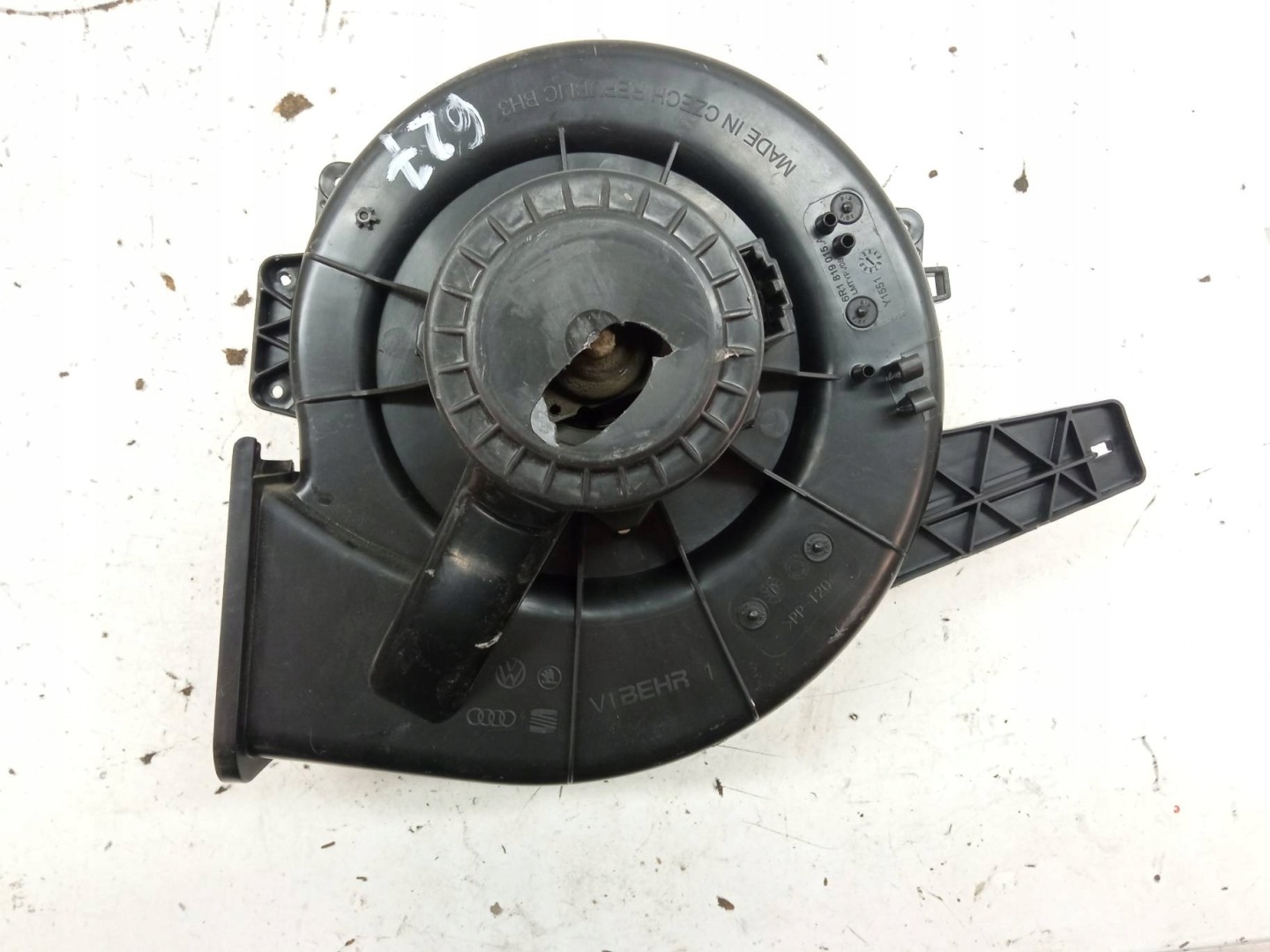 heating air conditioning devices 6R1819015 EU Skoda Rapid and (2012-2019)