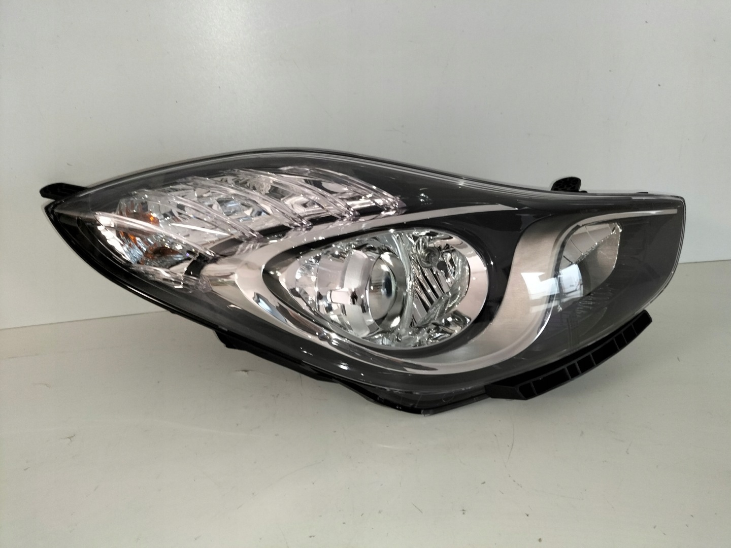 light front reflektor right HYUNDAI IX20 10-15