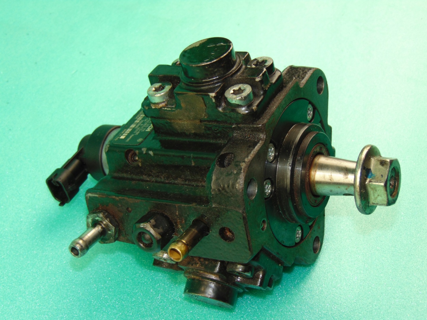 Einspritzpumpe 2,0 CDTI Astra Vectra Insignia 0445010155
