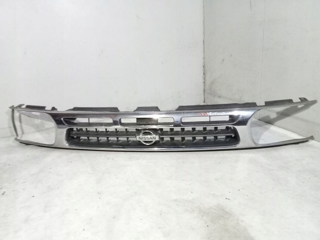 Nissan Pathfinder R50 Grill Grill Grill
