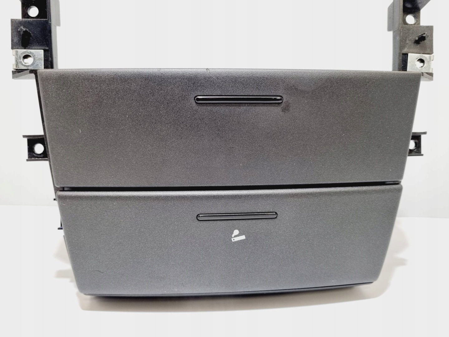 ashtray front Kia Sorento BL 2006 84550-3E000-HP