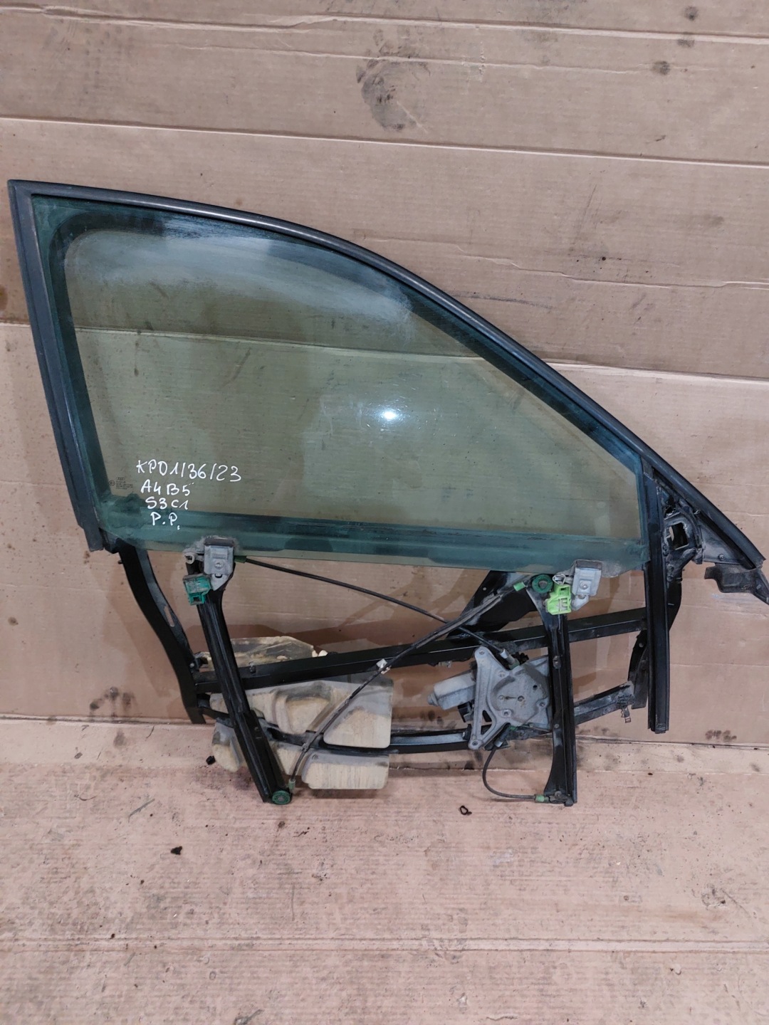 window regulator frame AUDI A4 B5