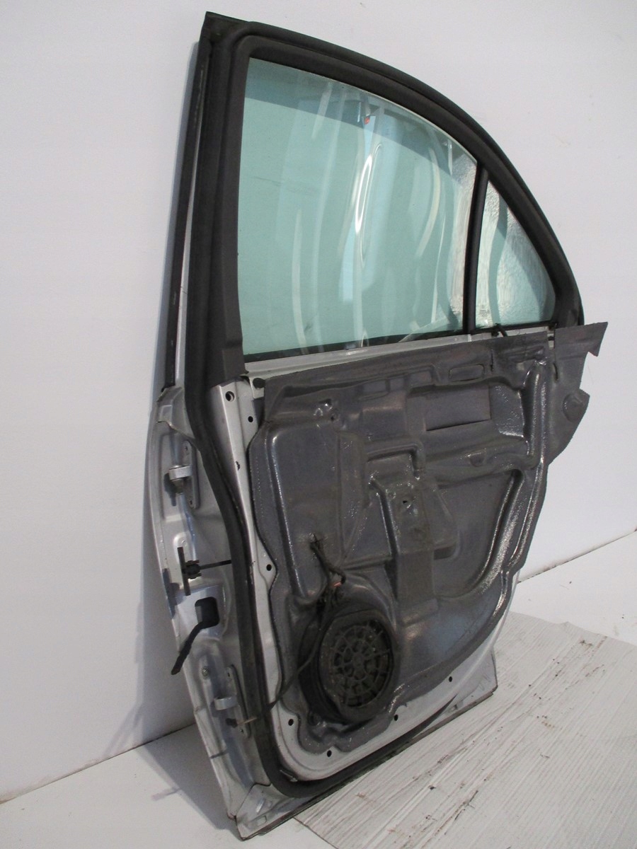 TÜR RECHTS HINTEN MERCEDES 203
