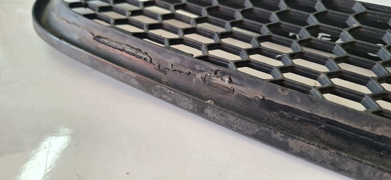 grid of a bumper left ALFA ROMEO GT LS380121
