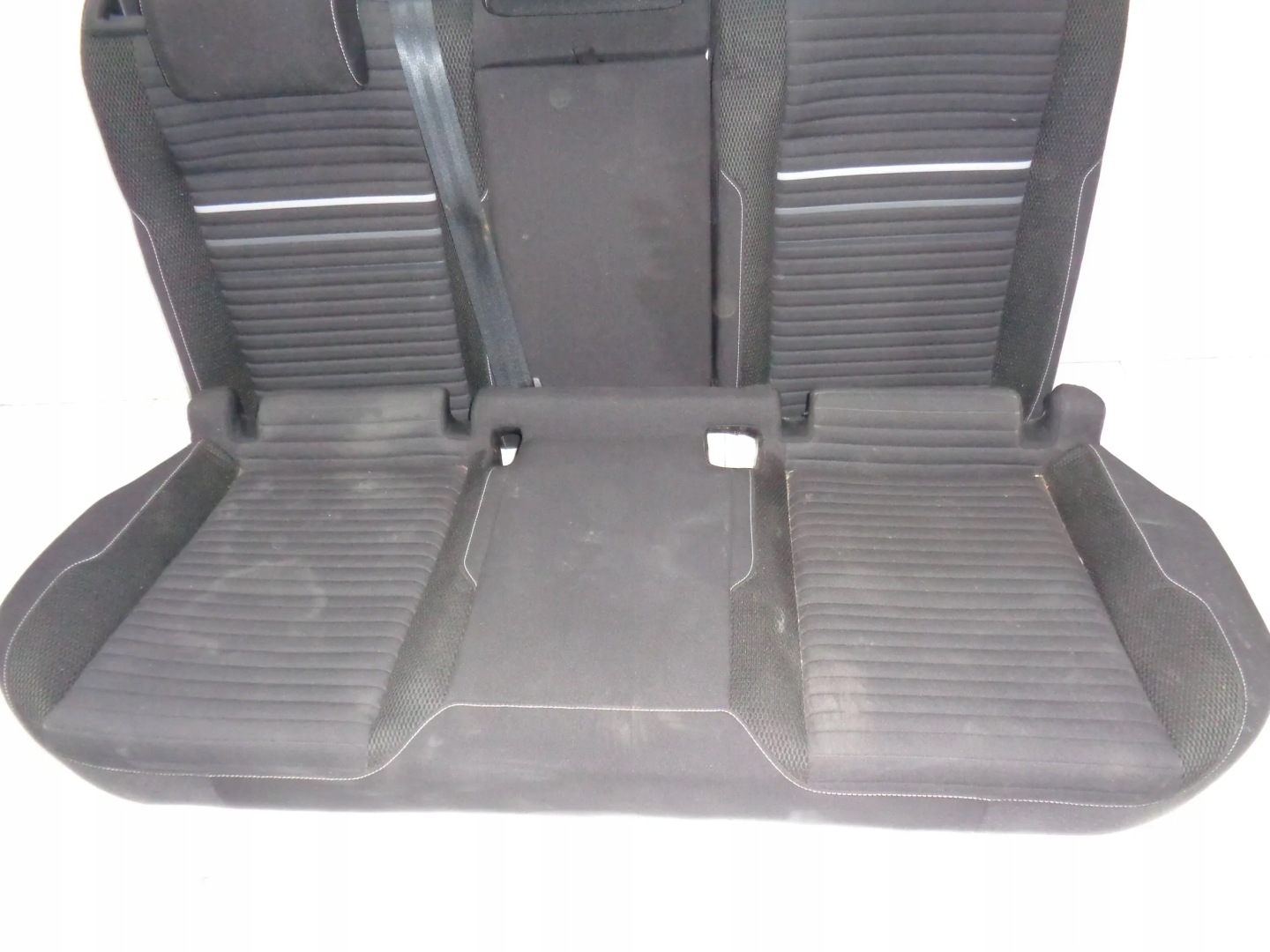 VW GOLF 7 VII KOMBI Sitz OPARCIE ZAGLOWEKI Gurten 16r