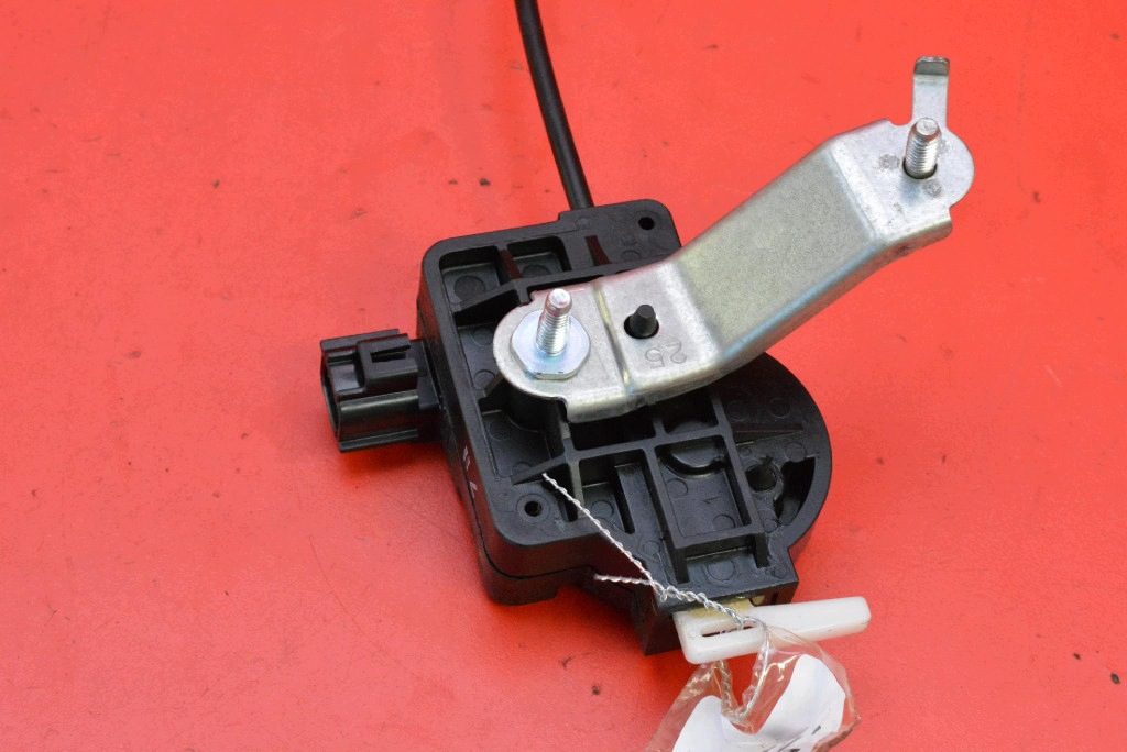 Micro moteur Volet Carburant LEXUS LS 4 IV LS600H 06-09