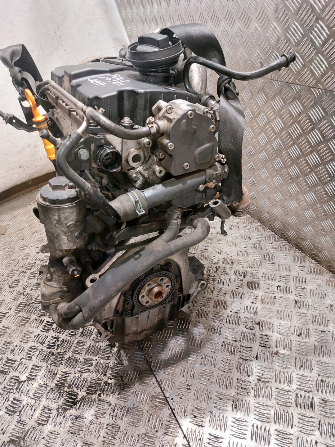 engine pillar VW POLO IV 1.4TDI AMF