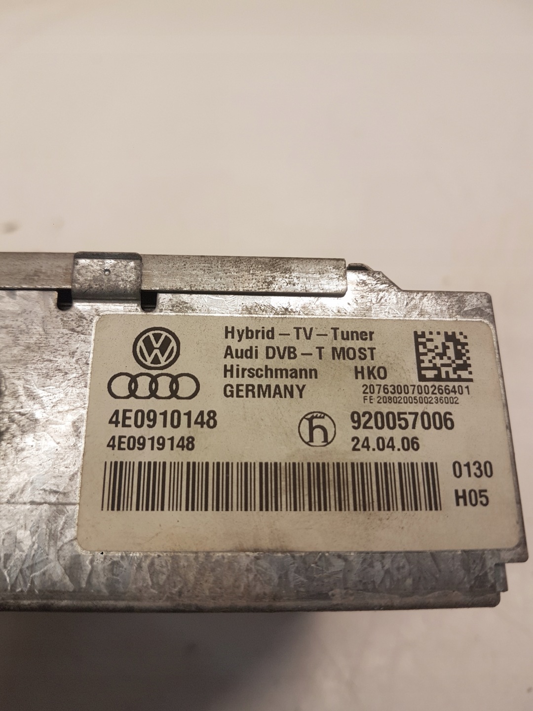 TUNER TV DVBT HYBRID AUDI 4E0910148