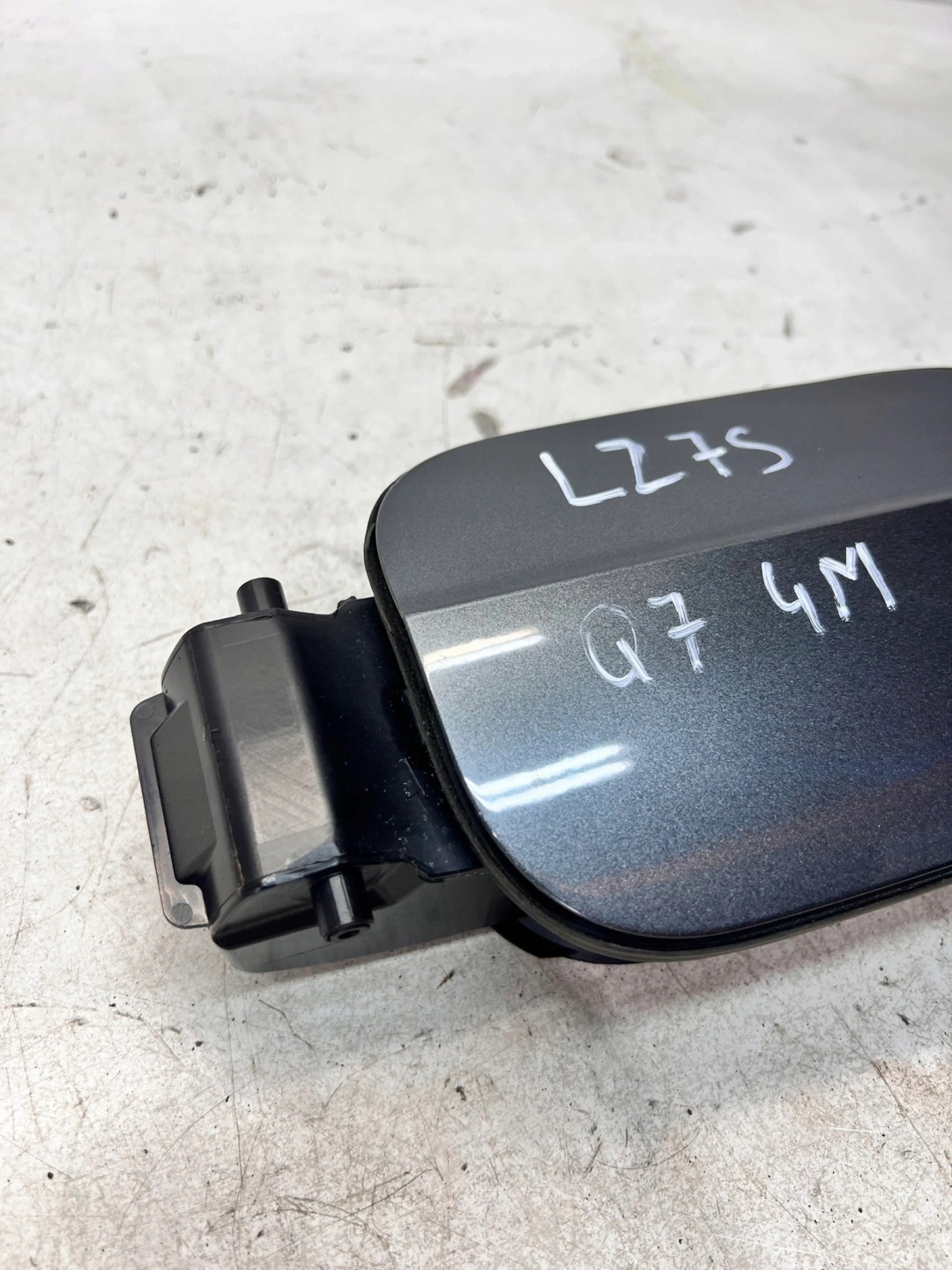 Volet trappe carburant Carburant AUDI Q7 4M 4M0809906E LZ7S