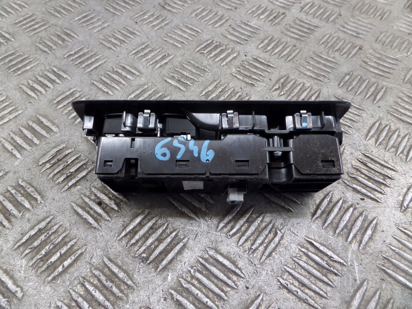 window control switch left Ford Custom mk2 24r PZ3T-14540-BAW