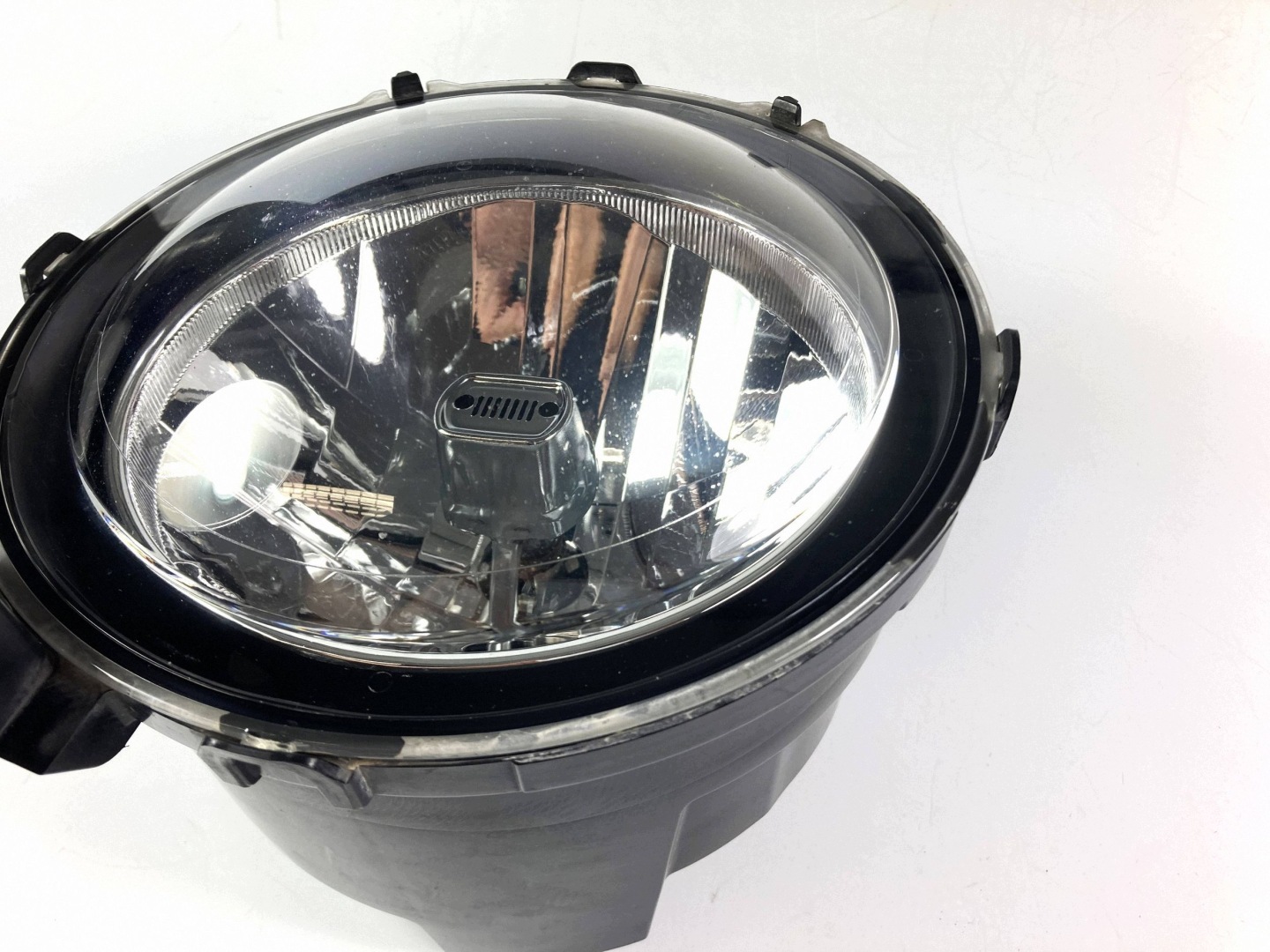 Jeep Wrangler Gladiator light front left 2018-2026