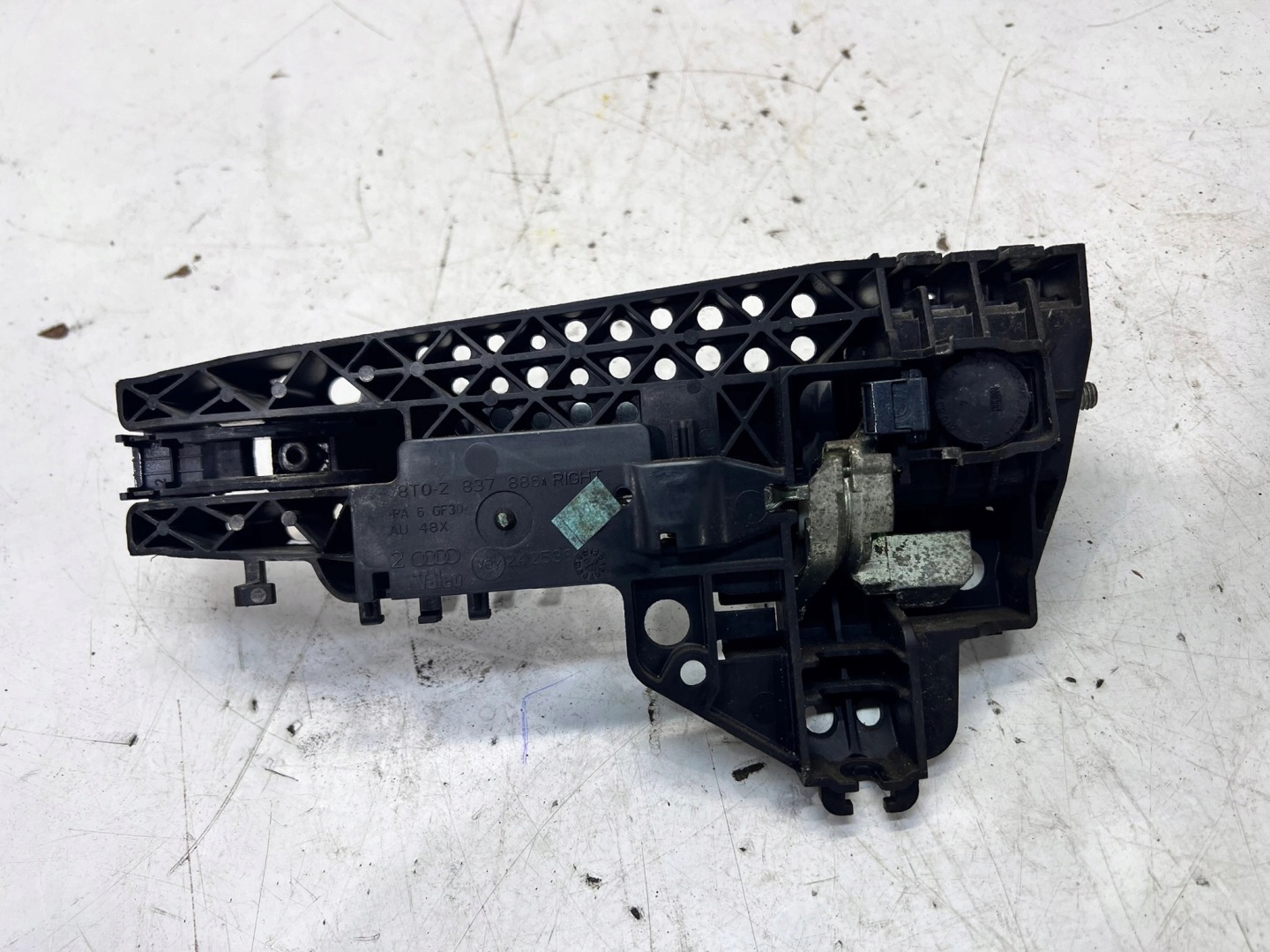 handle right AUDI A4 B8 A5 8T Q5 LZ7H 8T0837886A