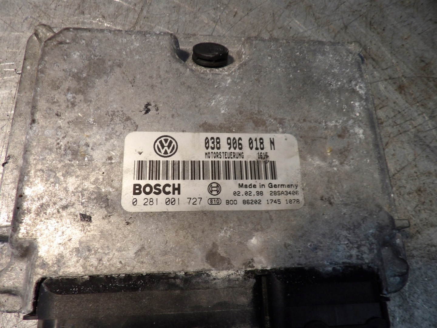 VW Passat B5 computer, control unit 038906018N 0281001727