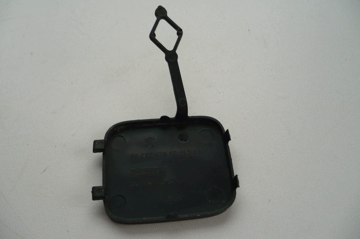 PEUGEOT 3008 and 09- towing hook cap bumper rear part
