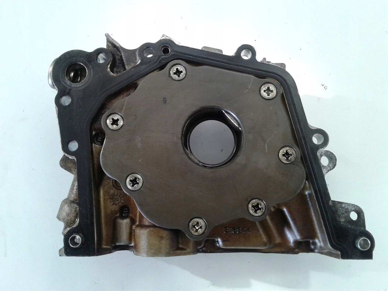 Pompa olio BM5G 6660FG Ford Focus MK3 1,6
