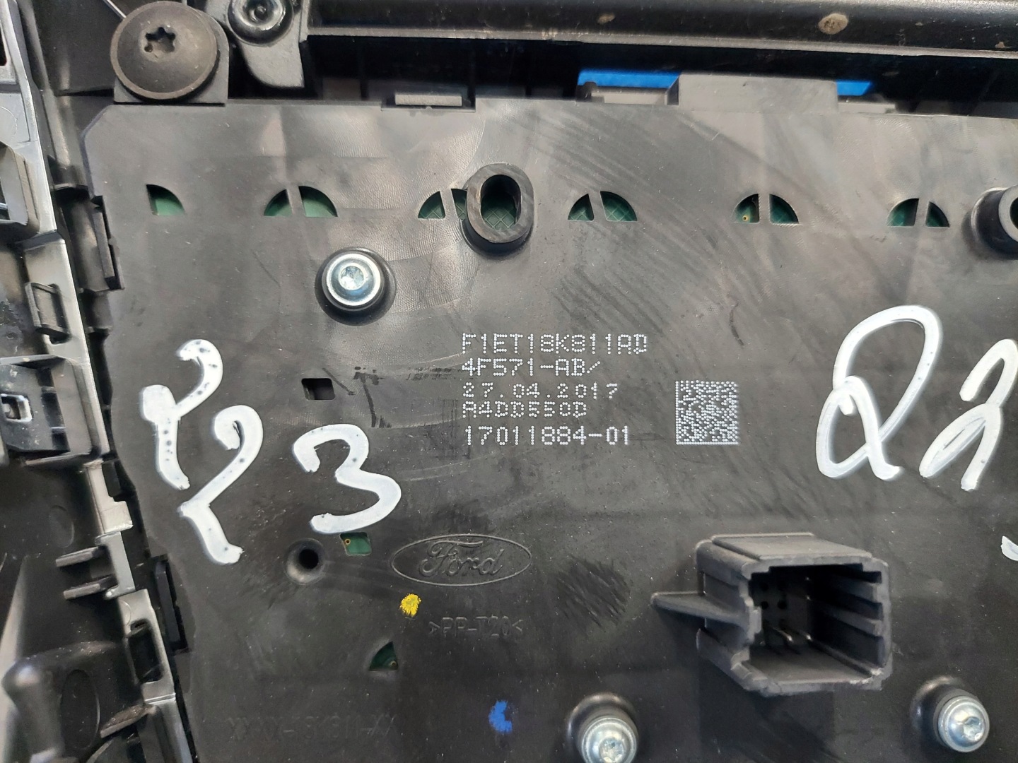 control panel radia Ford OE F1ET-18K811-AD