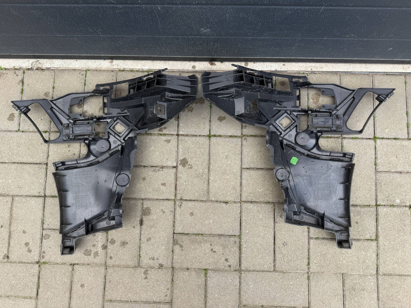 Vw Id.7 Id7 holder of a bumper front right left