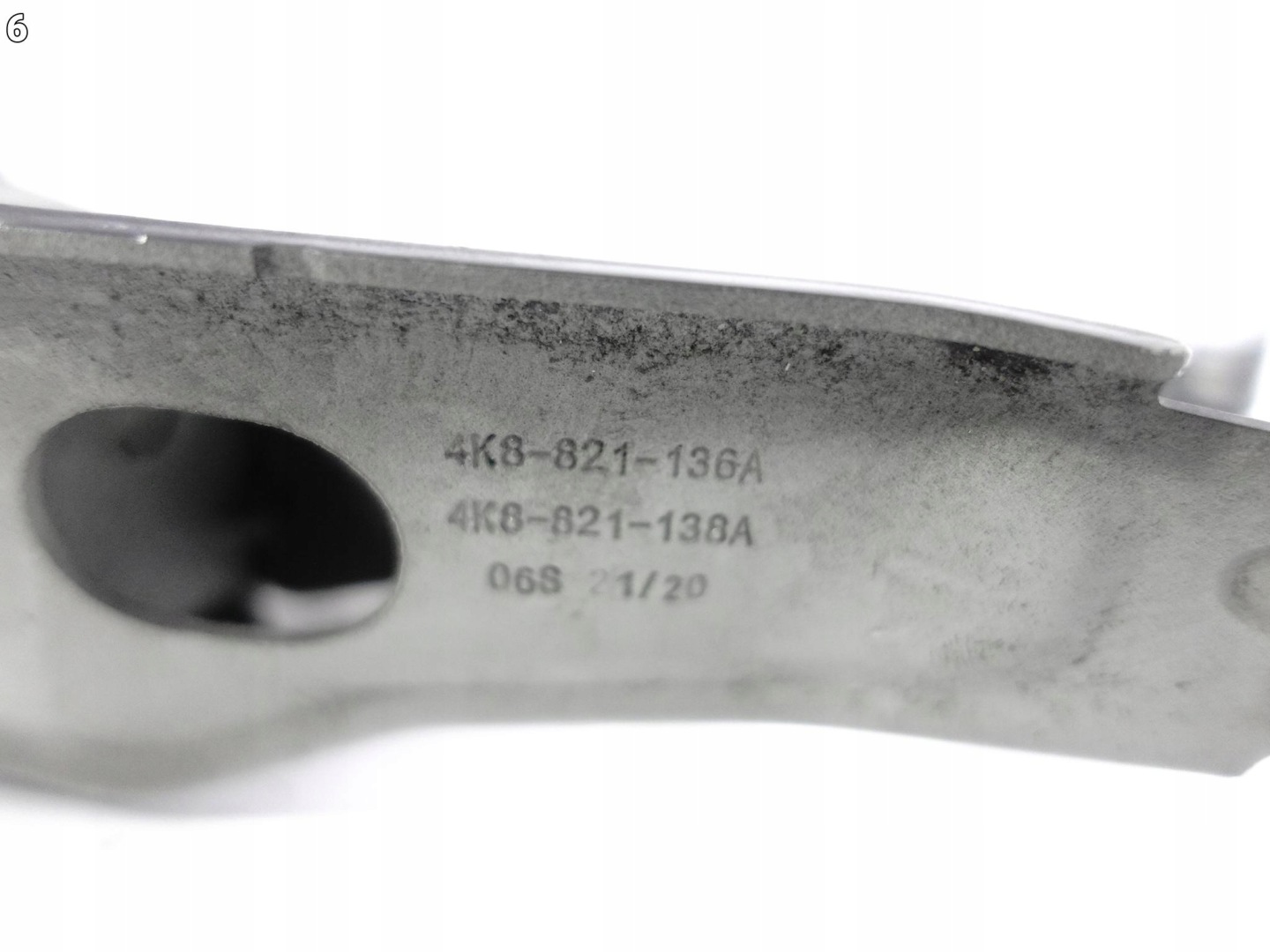 AUDI RS7 RS6 4K8 C8 19-25 support holder bracket fender front right ORG