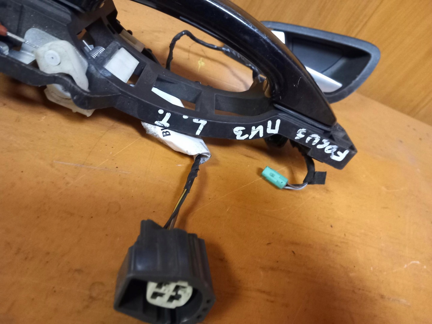 lock handle door left rear part FORD FOCUS MK3 BM5A-A26413-BD 11-15