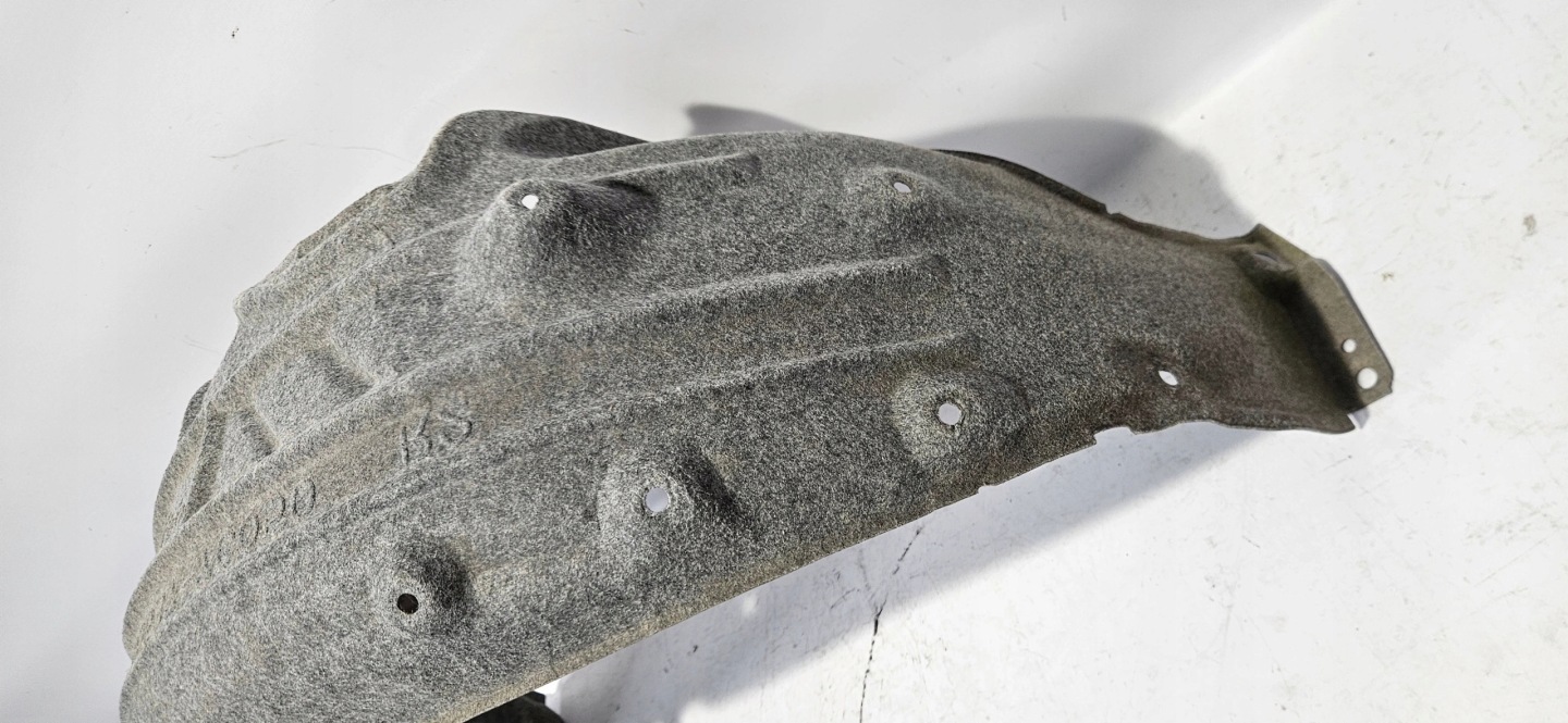 mudguard right rear part LEXUS UX 18- original 65637-76050