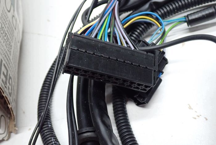 DUSTER RENAULT wiring bundle haka 8201443157