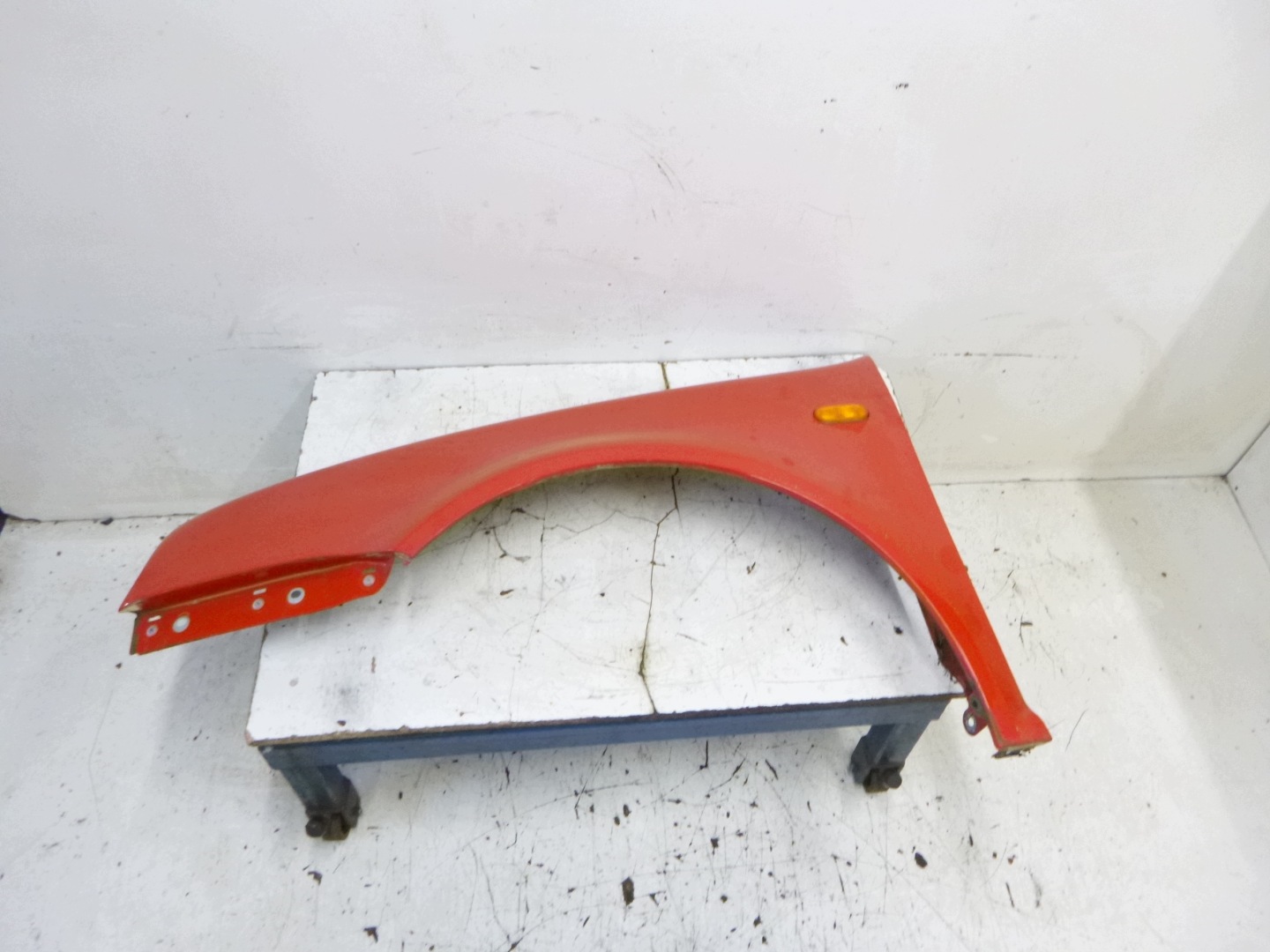 parafango sinistra VW Golf IV 4 LP3G rosso do malowania 1997–2003
