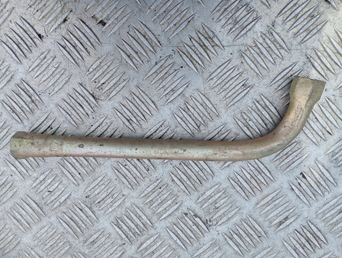 Clé DO Roues des roues AUDI 80 B4 431012235a