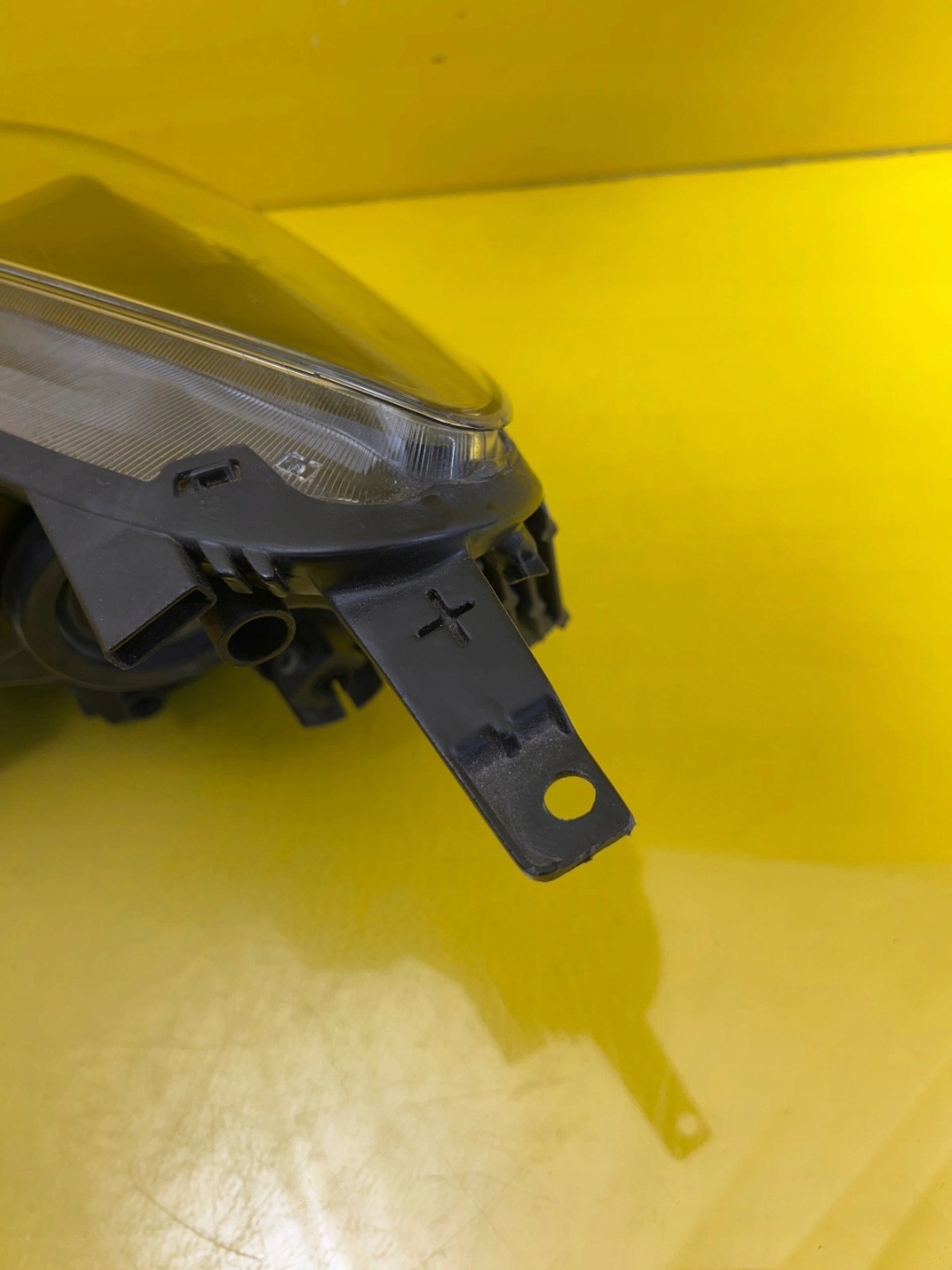 light right Ford Kuga MK3 lens LV4B-13W029-AG