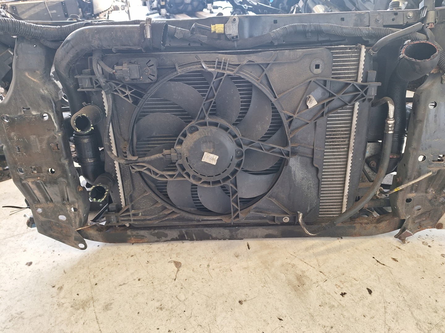 NISSAN QASHQAI J10 LIFT 10-13 support panel for radiators DCI