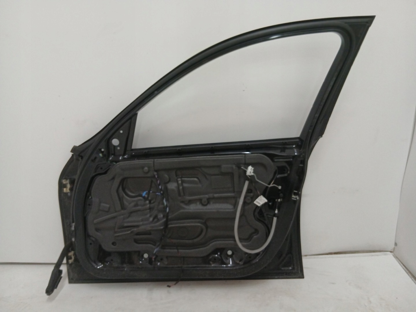 door right front front BMW E90 E91 BLACK SAPPHIRE