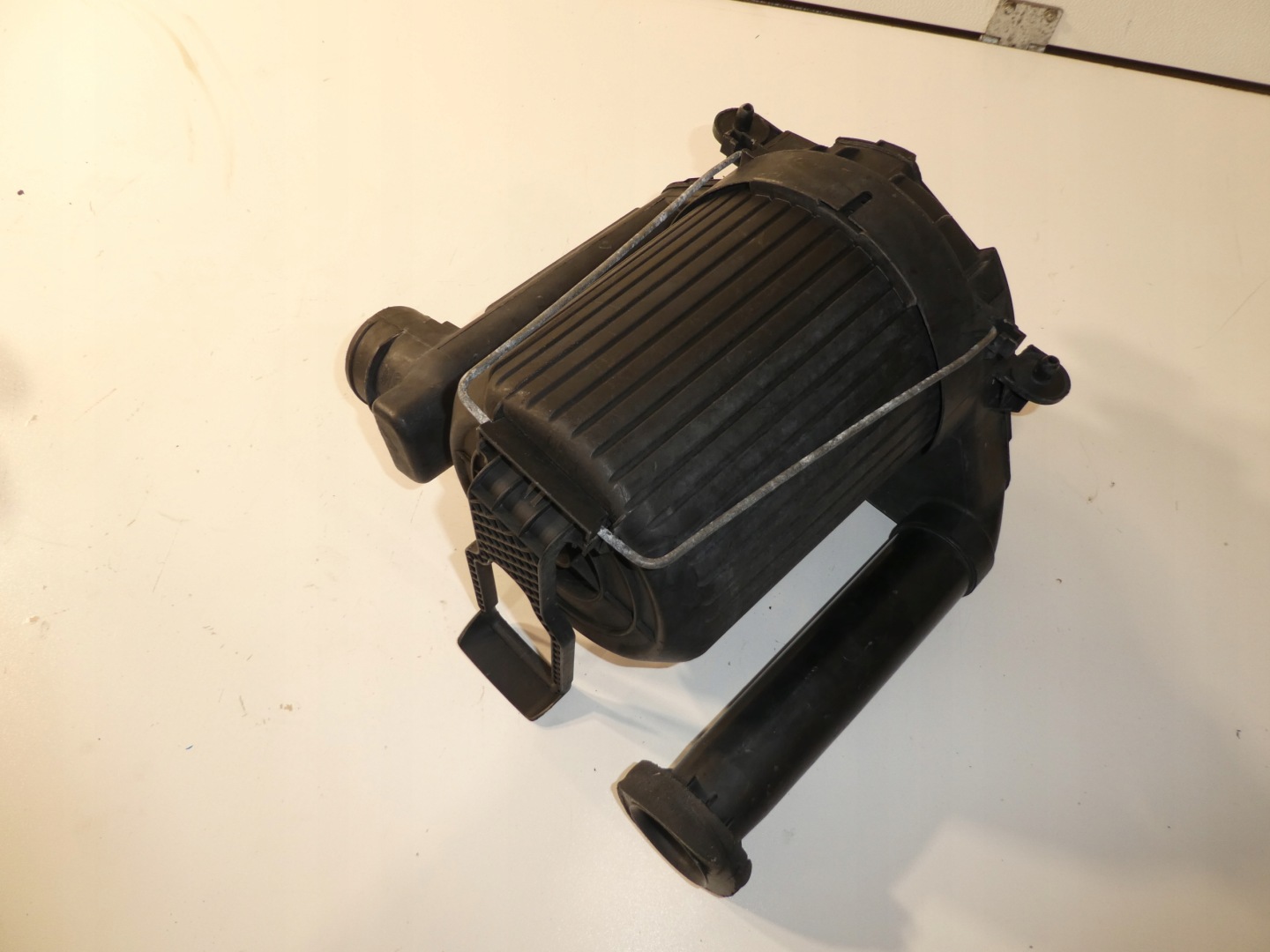 VW T4 Gehäuse filter luft 044129620