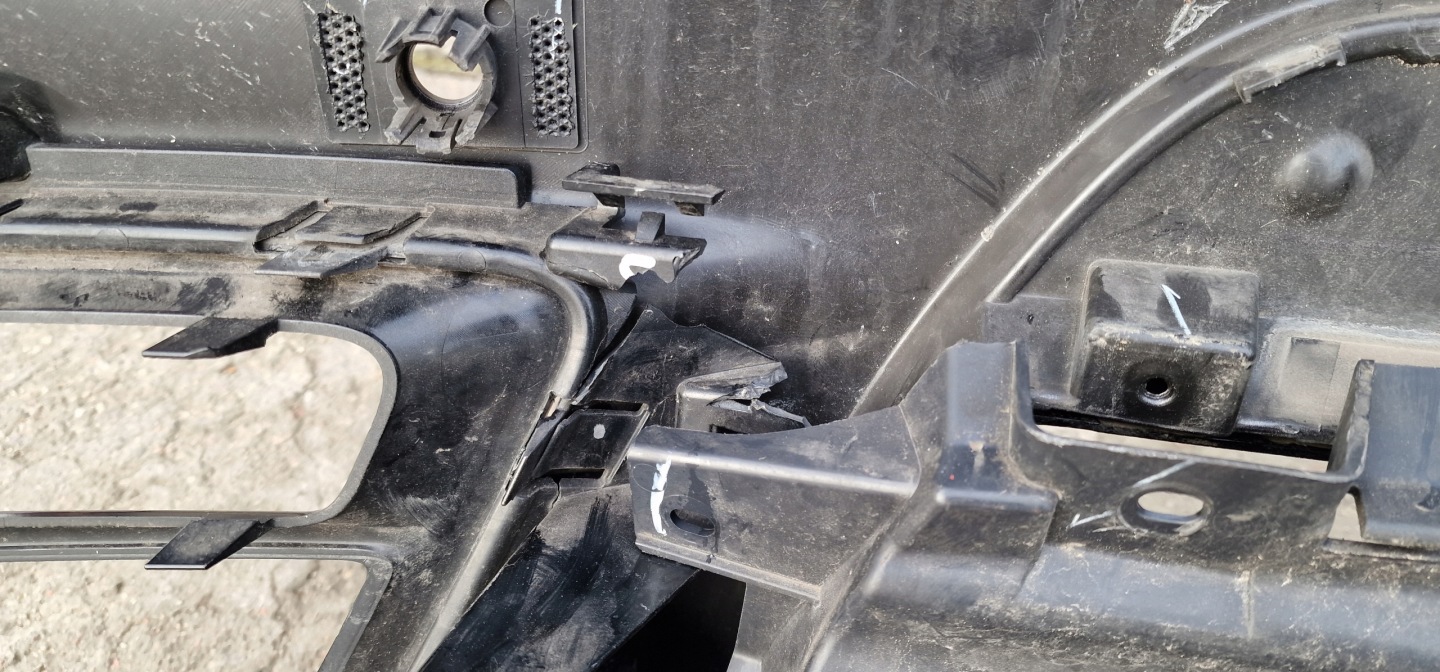 JEEP GRAND CHEROKEE SRT SRT-8 SRT8 BUMPER FRONT