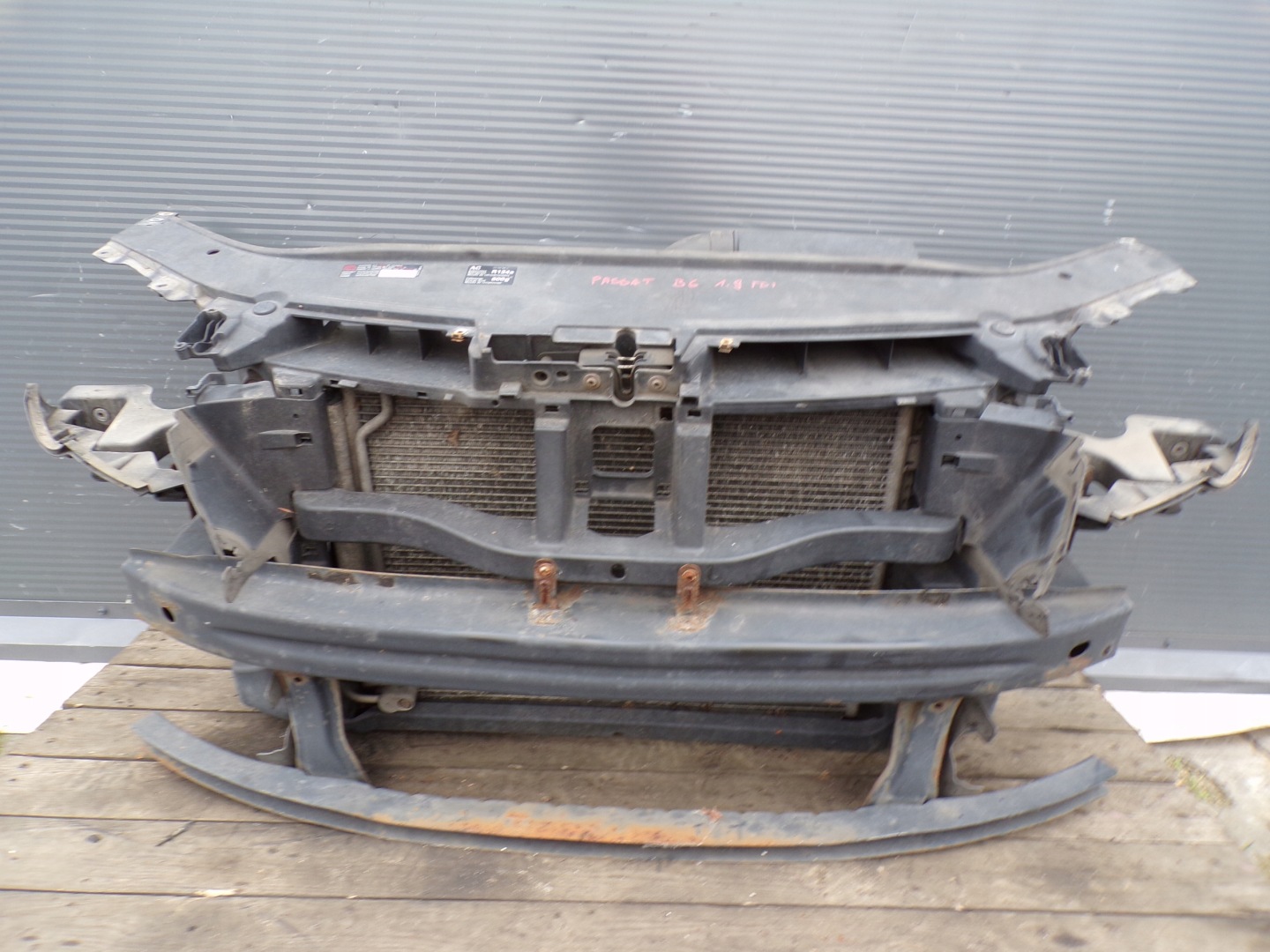 support panel for radiators CZOLOWKA pillar iron VOLKSWAGEN PASSAT B6 (4)
