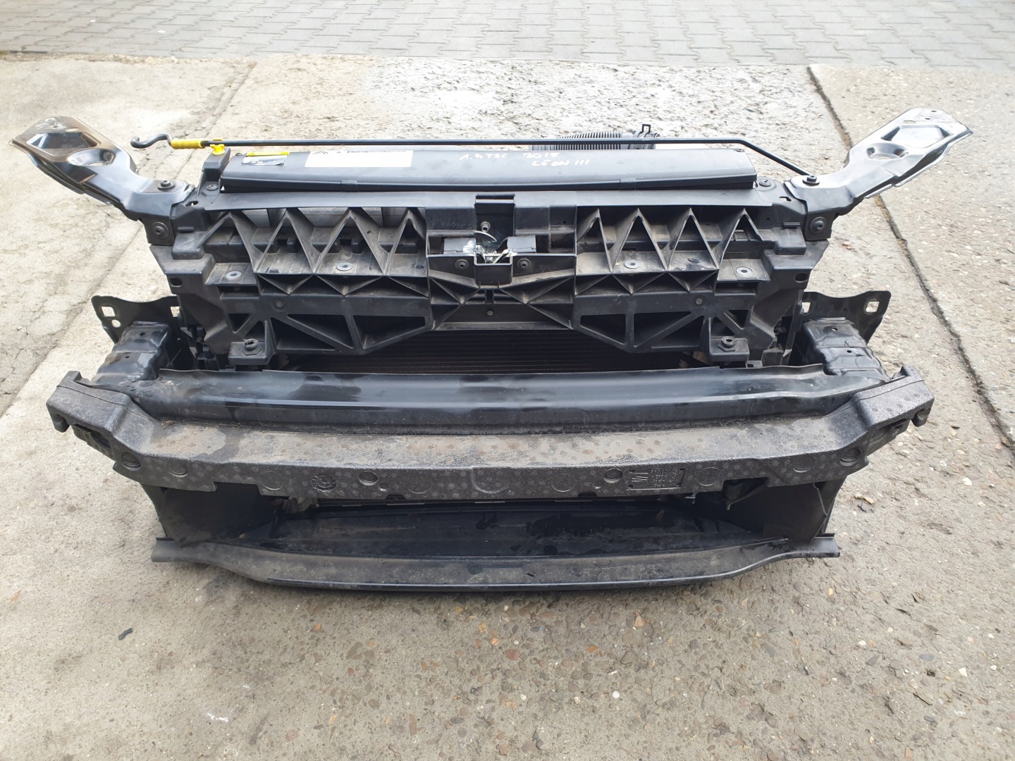 support panel for radiators pillar iron radiator sider SEAT LEON III 13- 1.4 TSI