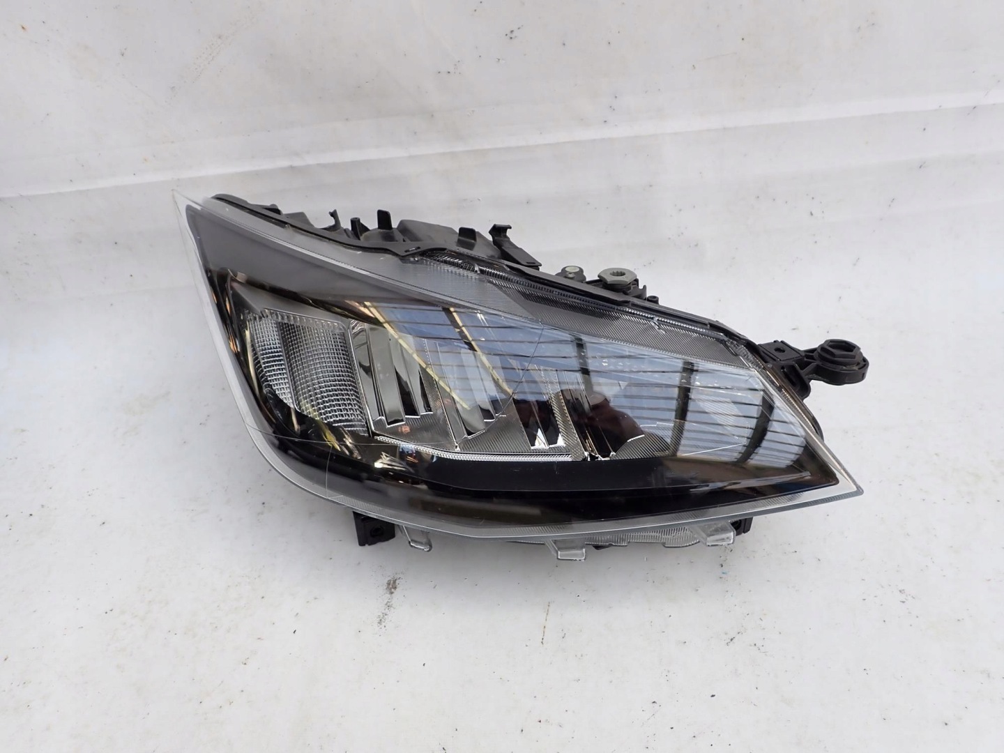 SEAT IBIZA V 5 LIFT 21-> light front front right