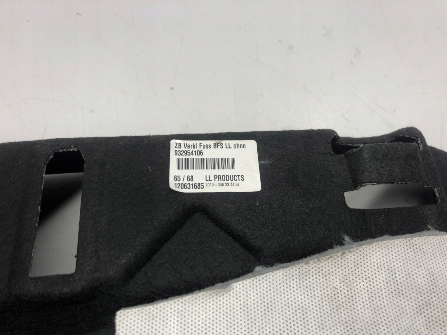 BMW 7 G11 cover consoles right lower 9329541
