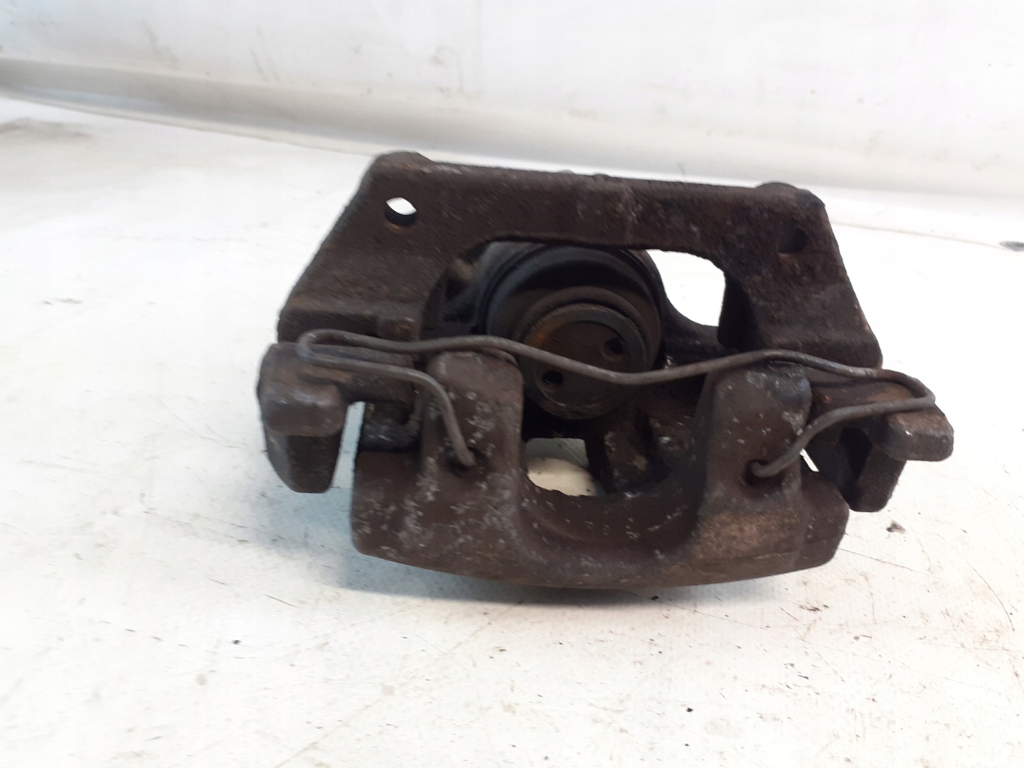 VOLVO S40 II caliper brake right rear