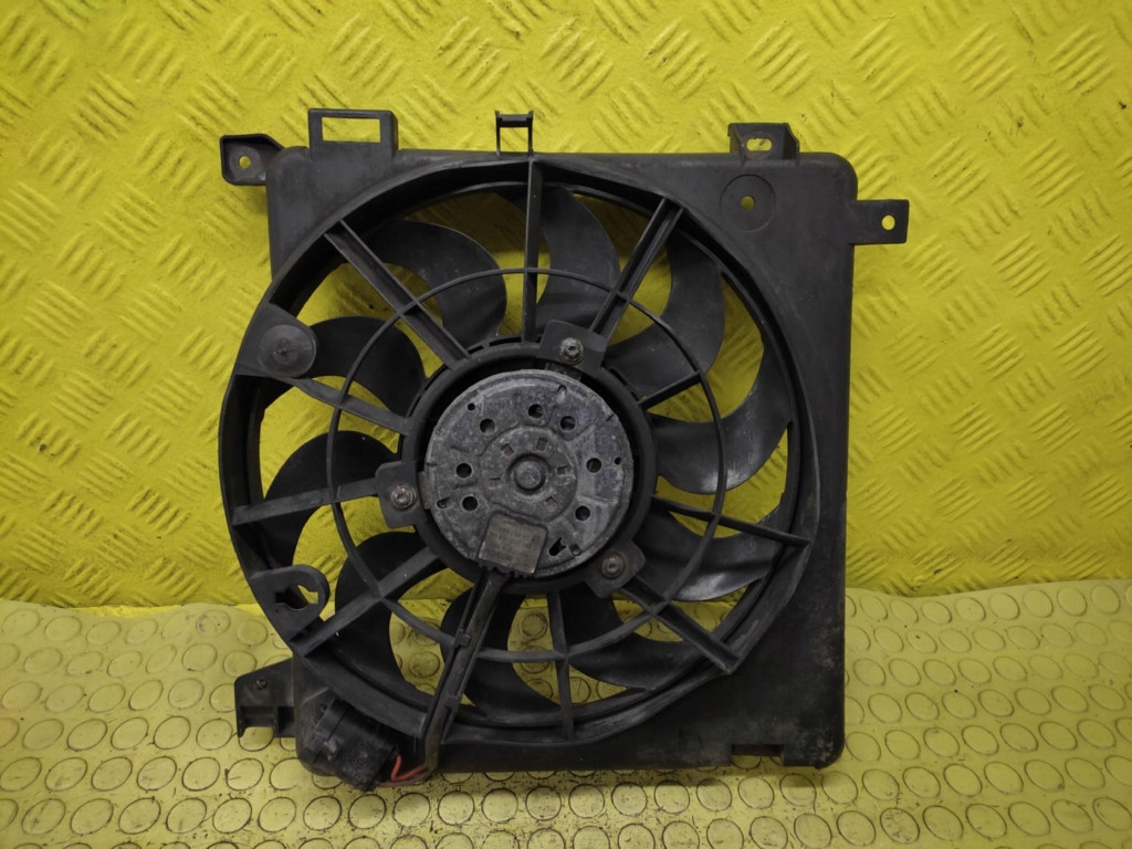 OPEL ASTRA H 1.9 D ventilátor chladiče 0130303957