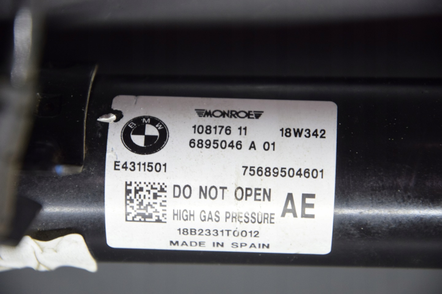 shock absorber left right rear part BMW 3 G20 6895046