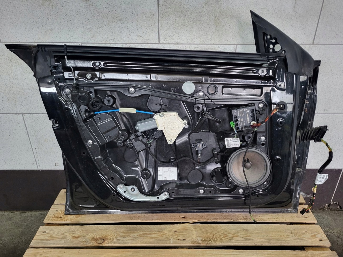 door left front left front 191 MERCEDES CLA C117 W117 A1177220110